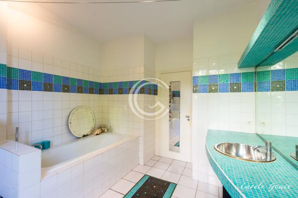 Paris (75020) MAISON SPACIEUSE ET SON JARDIN