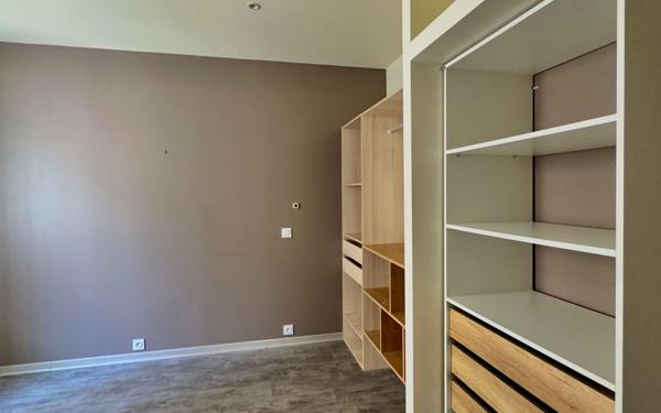 Appartement à vendre    3 pièces • 79 m2 Bourg-de-Péage