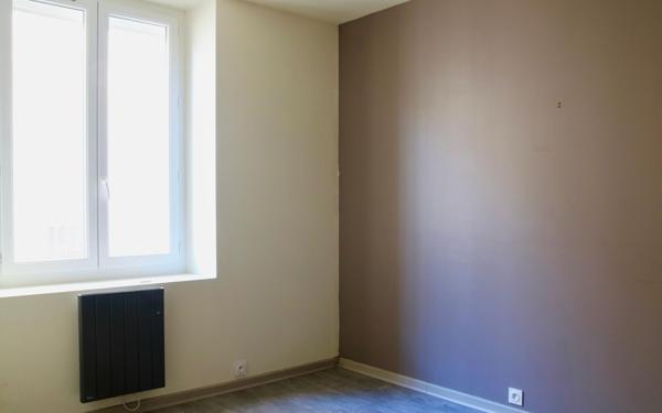 Appartement à vendre    3 pièces • 79 m2 Bourg-de-Péage