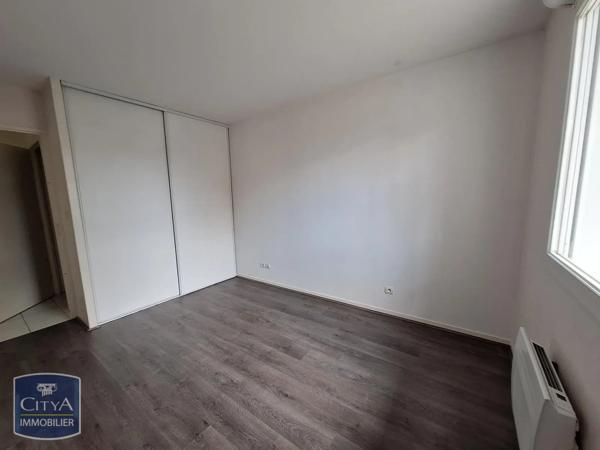 Appartement à louer 2 pièces 53.67m² Limoges (87100)