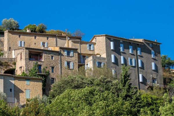 Vente / Maison de village à Montbrun-les-Bains (26570)