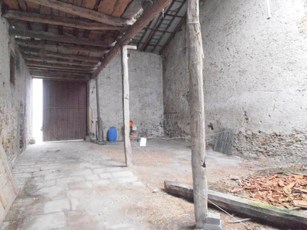 Vente                                                      Terrain
                        
                                         547 m2                     à Inglange
