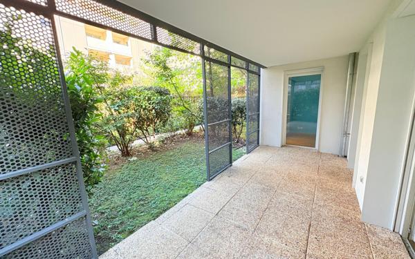 Appartement à vendre    3 pièces • 60,50 m2 Lyon 7