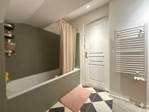 Magnifique T4 en duplex hyper centre ville