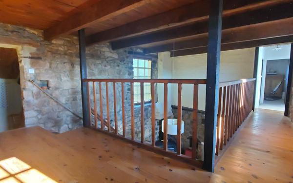 Maison à vendre    4 pièces •  Lablachère