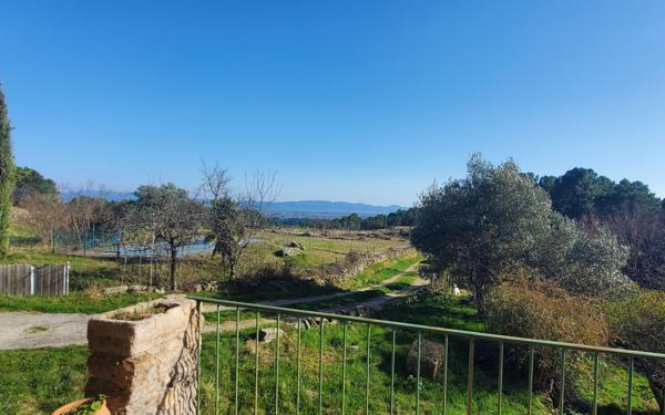 Maison à vendre    4 pièces •  Lablachère