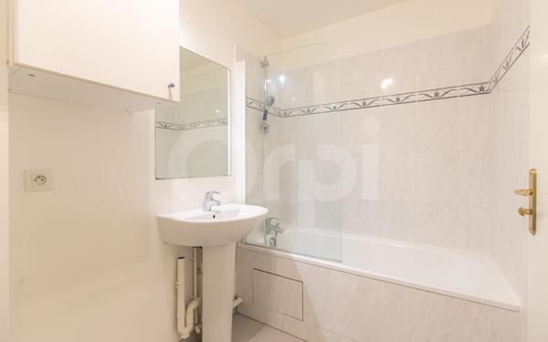 Appartement à vendre    1 pièce • 27,41 m2 Torcy