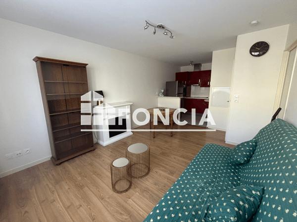 Location Appartement meublé 2 pièces 43.55 m² - 76 RUE DE JEMMAPES Tours 37100