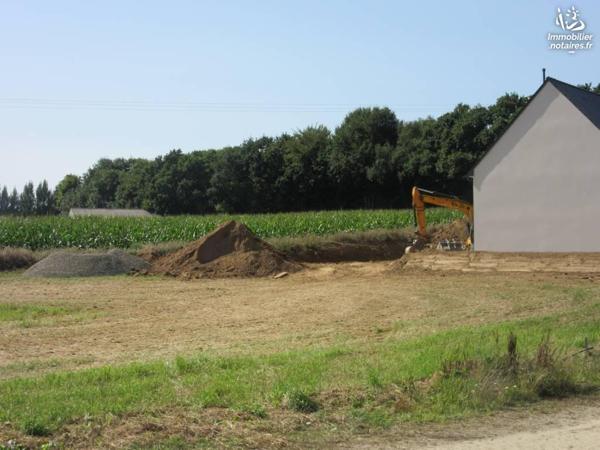 CARHAIX - TERRAIN A BATIR