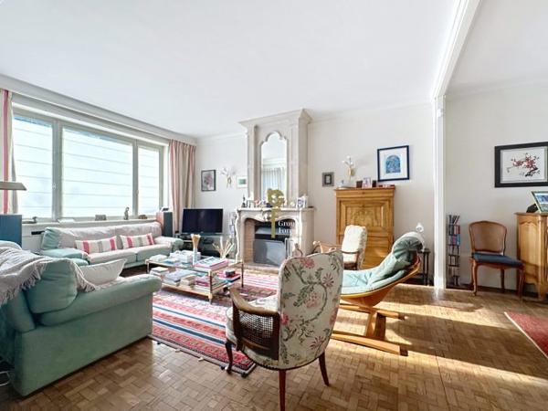 Maison mitoyenne 1 côté Roubaix 172 m²