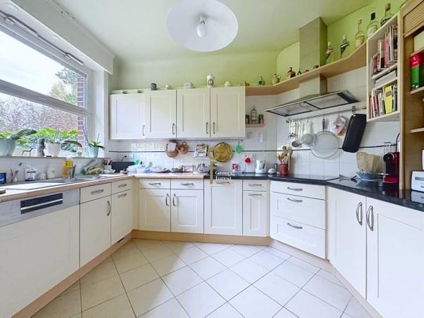 Maison mitoyenne 1 côté Roubaix 172 m²