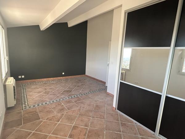 Aix-en-Provence (13090) Sur les pas de Paul Cézanne –Vue exceptionnelle– Secteur très résidentiel