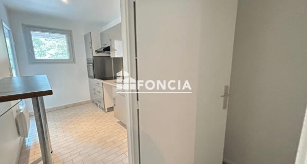 Location Appartement 3 pièces 65.74 m² - Clamart 92140