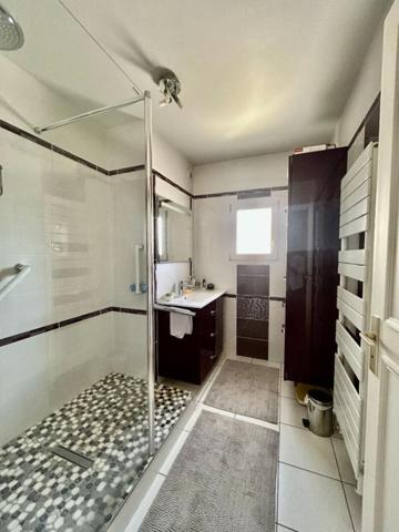 Nevers Très Bel Appartement 162.69 m2