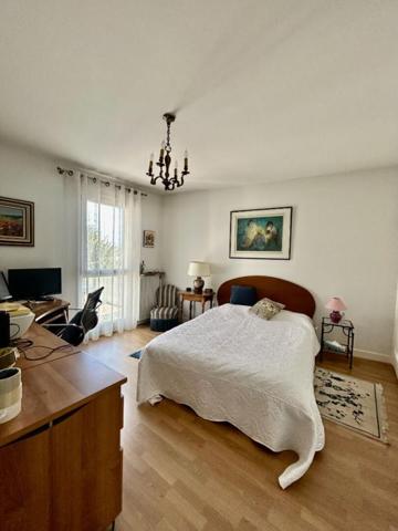 Nevers Très Bel Appartement 162.69 m2