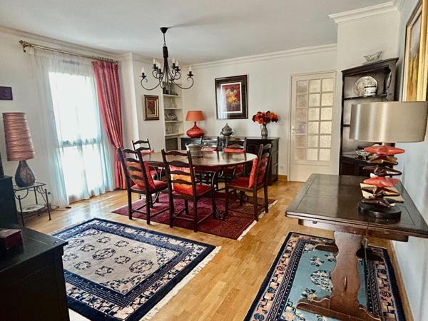 Nevers Très Bel Appartement 162.69 m2