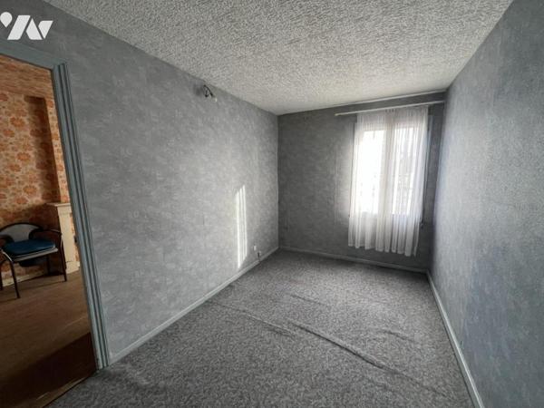 PROCHE GARE 1930 A RENOVER