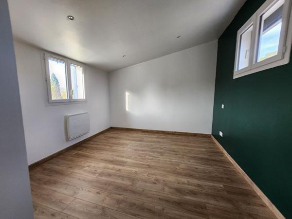 VEDENE - AVIGNON - MAISON A VENDRE DE 170 M² SURFACE HABITABLE SUR UN TERRAIN DE 1000M² AVEC GARAGE PARKING ET ANNEXE