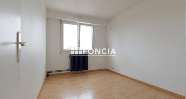 À vendre Appartement 3 pièces 62 m² - ÉVry-courcouronnes 91000