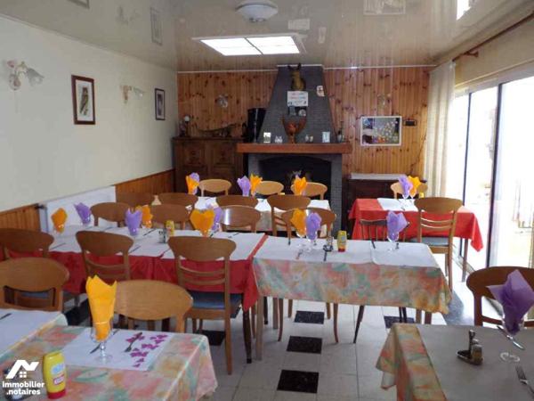 a 20 minute de Dunkerque immeuble mixte fond de commerce restaurant avec un habitation a l'étag...