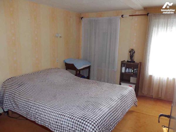 a 20 minute de Dunkerque immeuble mixte fond de commerce restaurant avec un habitation a l'étag...