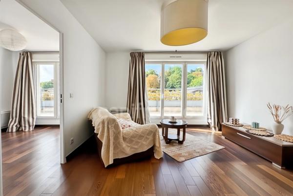 Appartement à vendre 3 pièces avec terrasse Issy-Les-Moulineaux