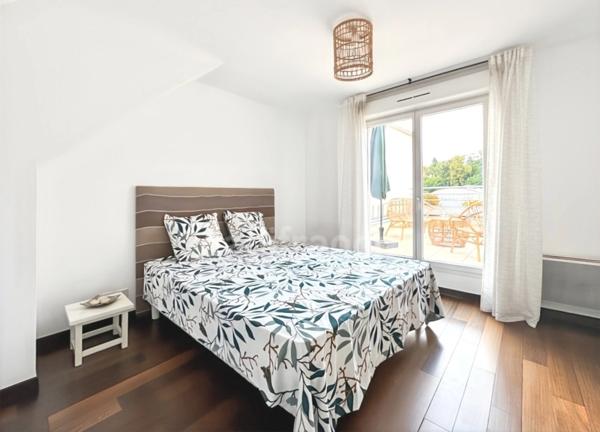 Appartement à vendre 3 pièces avec terrasse Issy-Les-Moulineaux