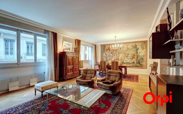 Appartement à vendre    6 pièces • 152 m2 Lyon 2