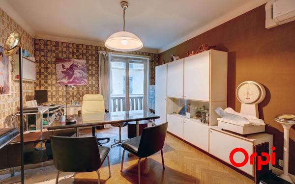 Appartement à vendre    6 pièces • 152 m2 Lyon 2