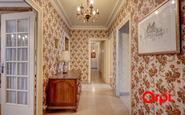 Appartement à vendre    6 pièces • 152 m2 Lyon 2