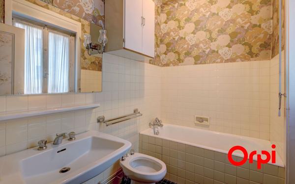 Appartement à vendre    6 pièces • 152 m2 Lyon 2