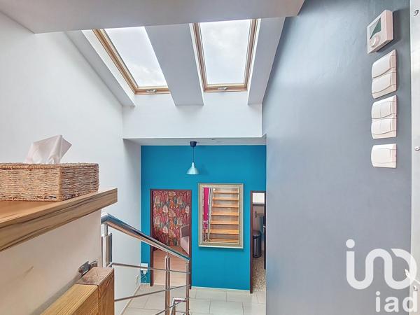 Maison 8 pièces de 235 m² à Plougonvelin (29217)