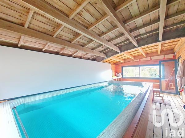 Maison 8 pièces de 235 m² à Plougonvelin (29217)