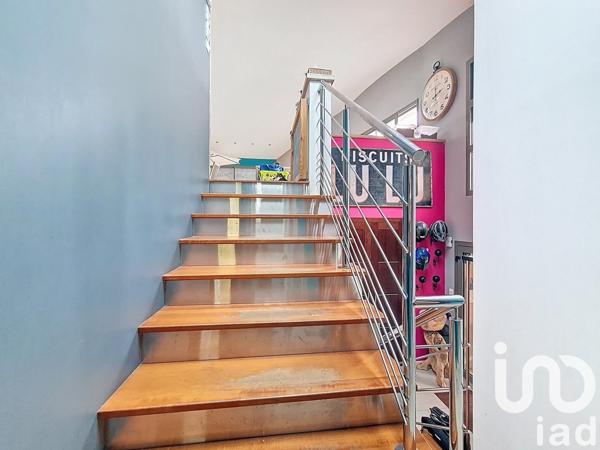 Maison 8 pièces de 235 m² à Plougonvelin (29217)