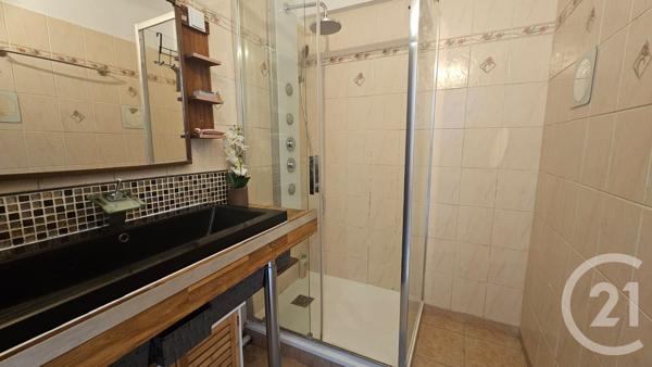 Appartement T4 à vendre  4 pièces - 79,70 m 2   MARSEILLE  - 13015