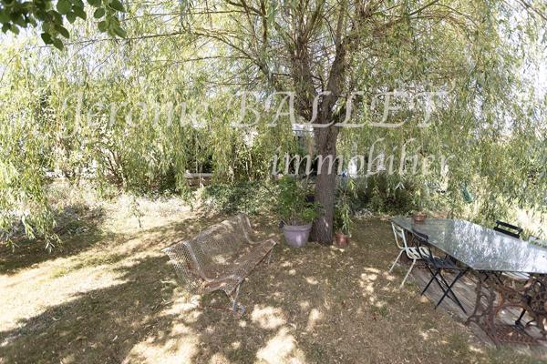 Maison
         8 pièces
        - 146 m² 280 000 € *