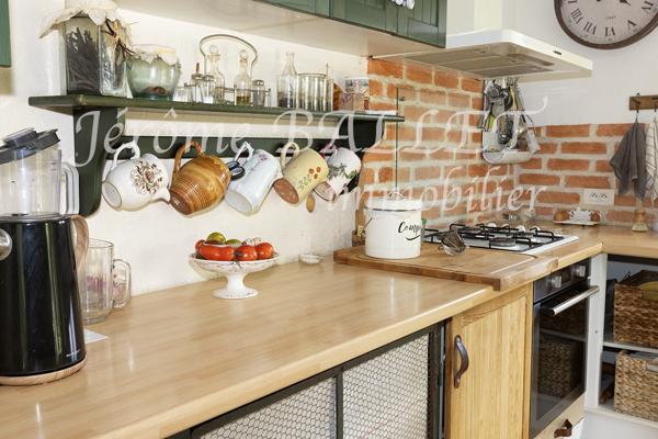 Maison
         8 pièces
        - 146 m² 280 000 € *
