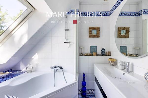 Lamorlaye Le Lys, maison avec piscine et grand jardin