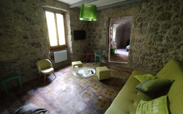 Maison à louer    5 pièces •  Chandolas