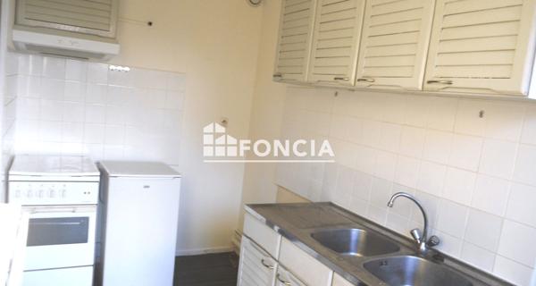 Location Studio 30.36 m² - Les Ulis 91940