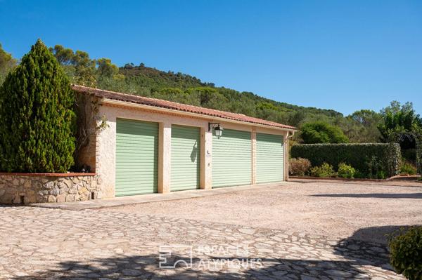 Domaine avec vignes oliveraie et annexes