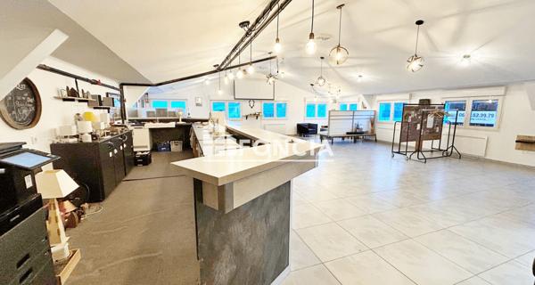À vendre Local commercial 150 m² - Meythet 74960