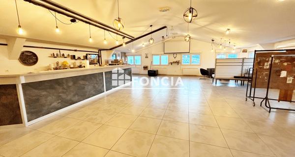 À vendre Local commercial 150 m² - Meythet 74960