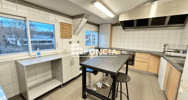 À vendre Local commercial 150 m² - Meythet 74960