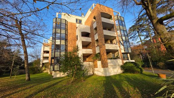 Appartement 4 pièces 92 m2 Bordeaux Caudéran Stéhélin