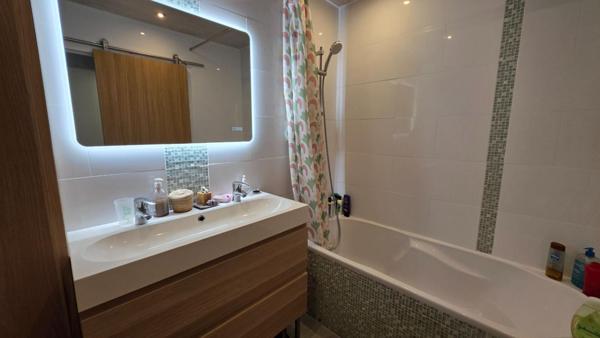 Appartement 4 pièces 92 m2 Bordeaux Caudéran Stéhélin