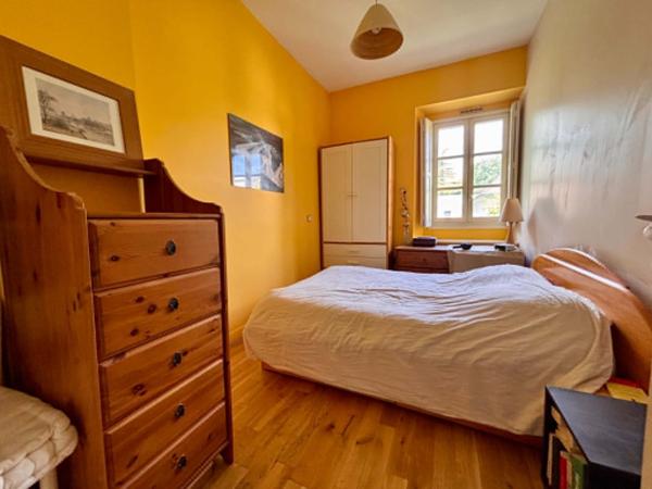 Maison
         6 pièces
        - 127 m² 725 000 €*