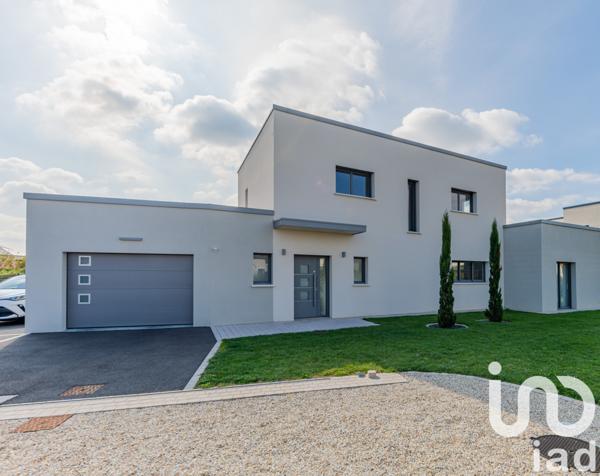 Maison à vendre 8 pièces 181 m² Saint-Cyr-sur-Loire