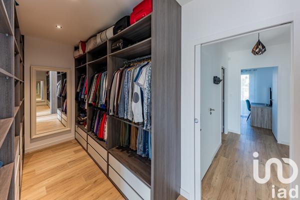 Maison à vendre 8 pièces 181 m² Saint-Cyr-sur-Loire