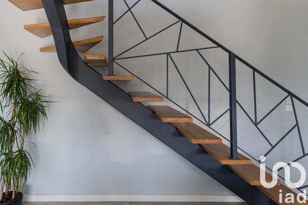 Maison à vendre 8 pièces 181 m² Saint-Cyr-sur-Loire